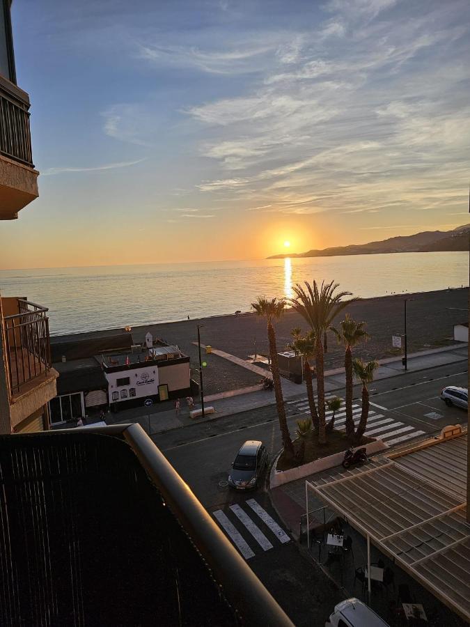 Apartamento En Primera Linea De Playa Salobrena Luaran gambar