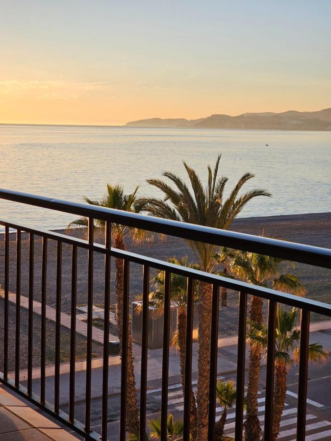 Apartamento En Primera Linea De Playa Salobrena Luaran gambar