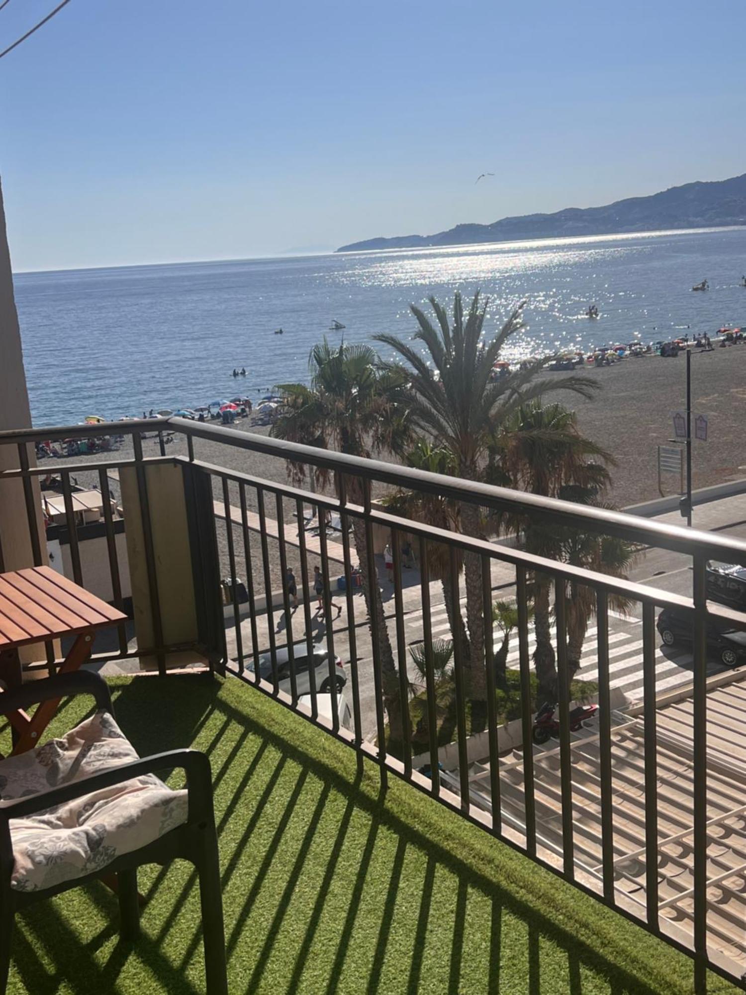 Apartamento En Primera Linea De Playa Salobrena Luaran gambar