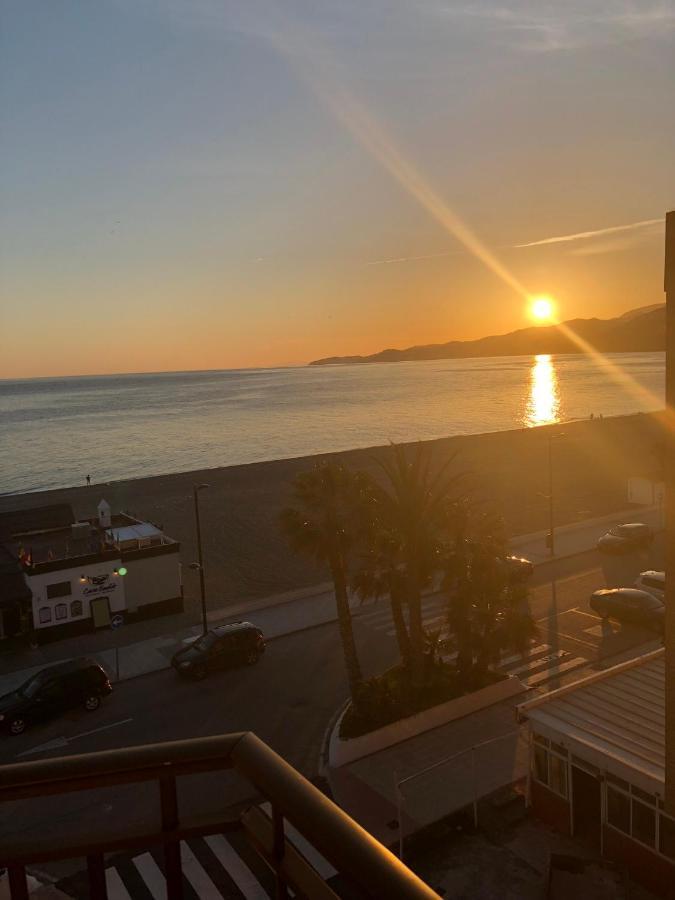 Apartamento En Primera Linea De Playa Salobrena Luaran gambar